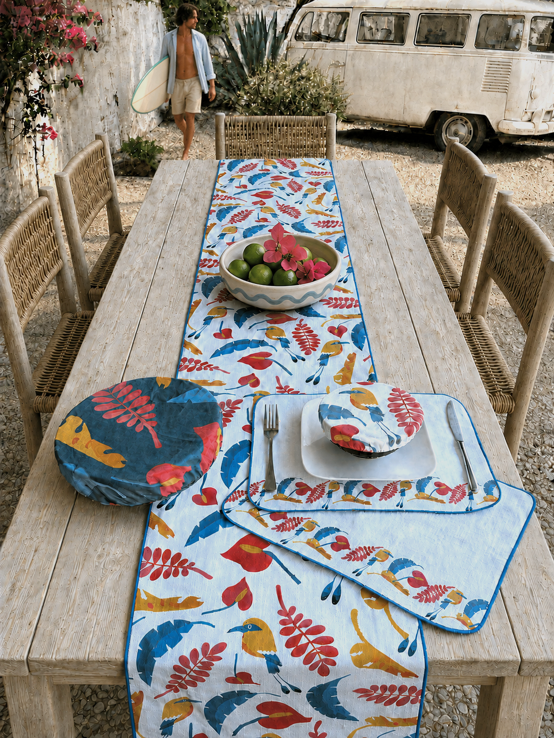 Summer Birds Table Set